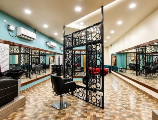 Phoenix unisex salon